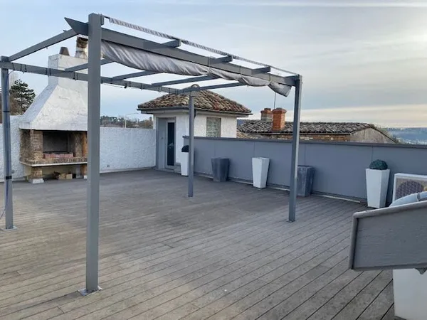 MAISON DE VILLAGE HURIGNY - 290M2 - 9 PIÈCES