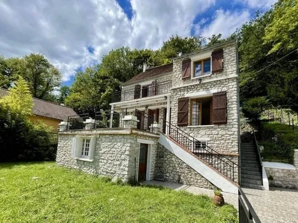 Maison 8 pièces 178 m²