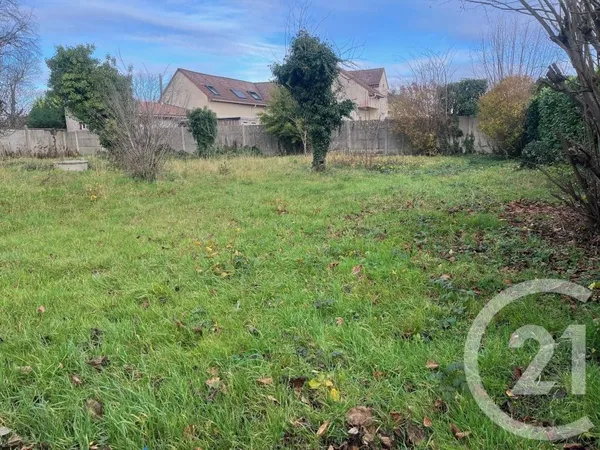 Terrain 797 m²