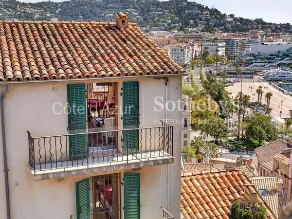 Exclusivité, Cannes Le Suquet maison de charme avec vue mer et P