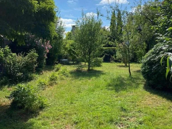 Terrain constructible 255 m²
