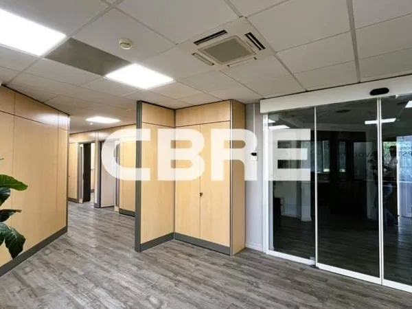 Bureaux 450 m²