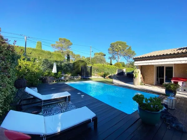 Maison de luxe 5 pièces 168 m²