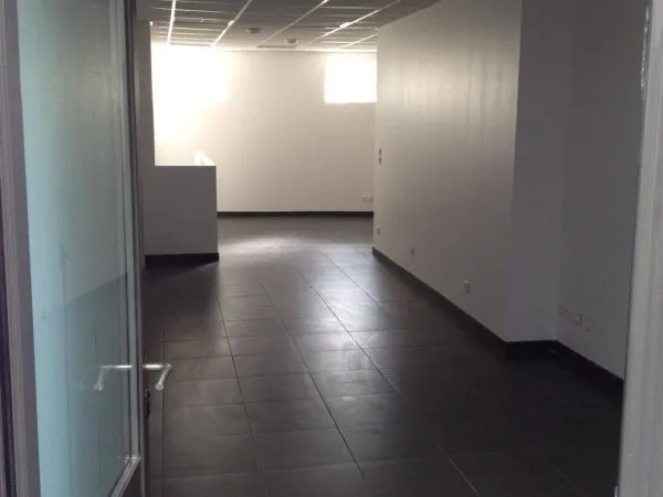 Boutique 2 pièces 40 m²