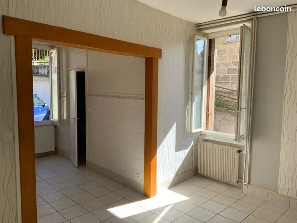 Loue F2 quartier de Rimard