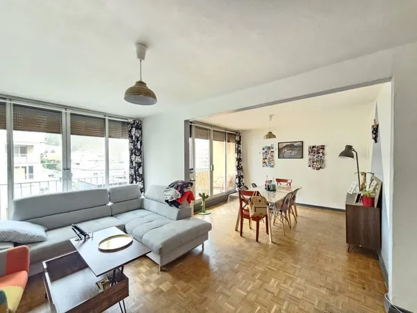 Appartement 4 pièces 77 m²