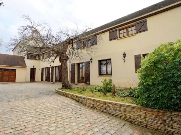 Maison 5 pièces 160 m²