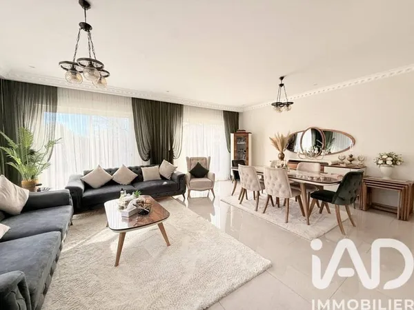 Maison de plain-pied 5 pièces 137 m²