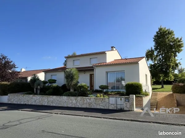 Maison 8 pièces 150 m²