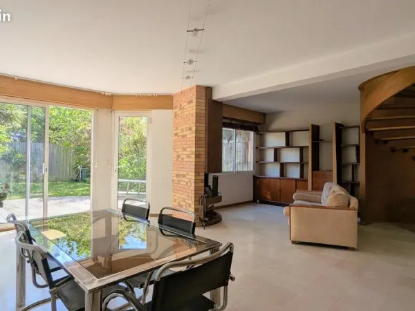 Maison 8 pièces 147 m²