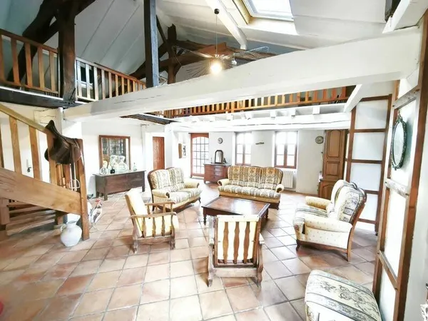 Ferme 9 pièces 388 m²