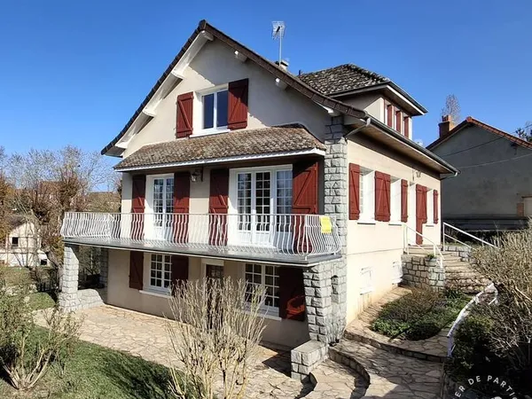Maison 7 pièces 250 m²