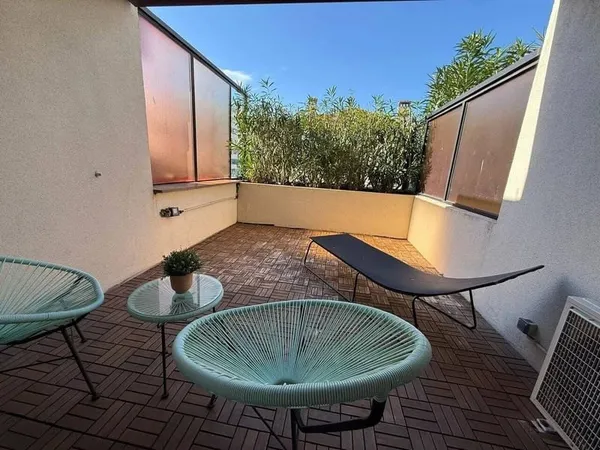 Studio 1 pièce 25 m²