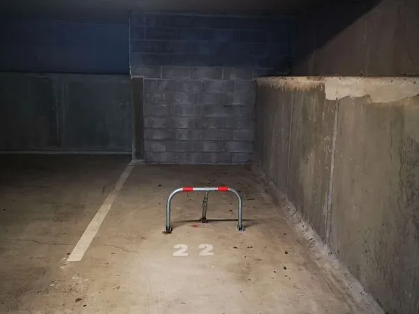 Loue Parking couvert sécurisé St André Lez Lille