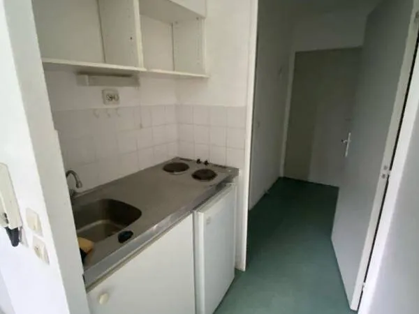 Studio 1 pièce 19 m²