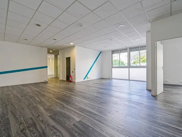 Local commercial 291 m²