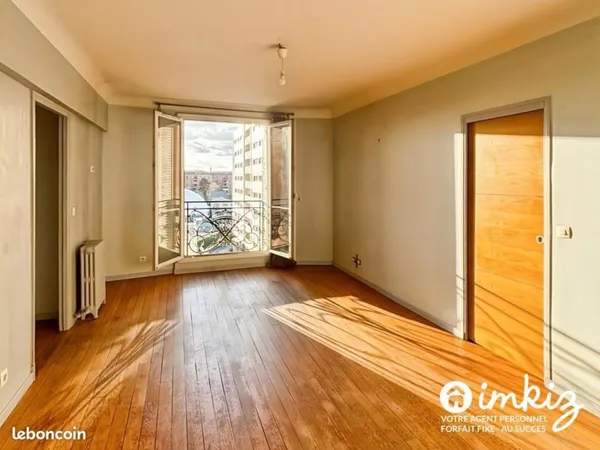 Appartement 4 pièces Vincennes immeuble face Bois