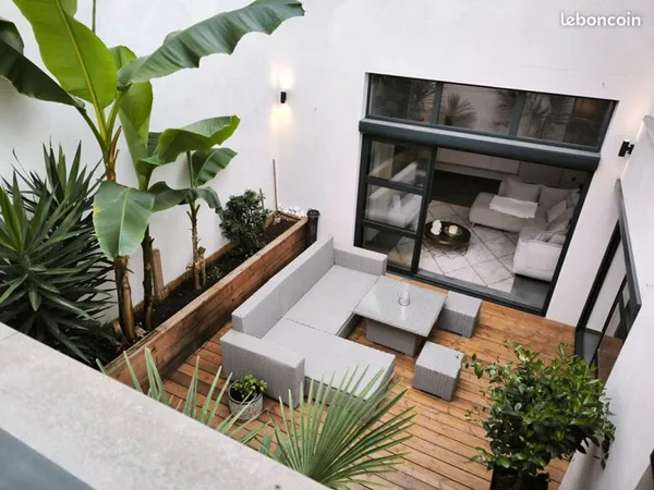 Loft/atelier/surface 5 pièces 166 m²
