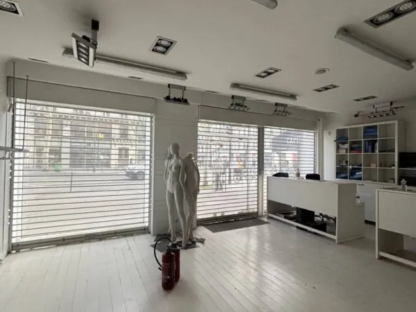 Boutique 216 m²