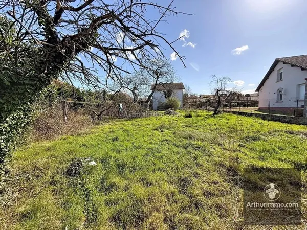 Terrain 730 m²