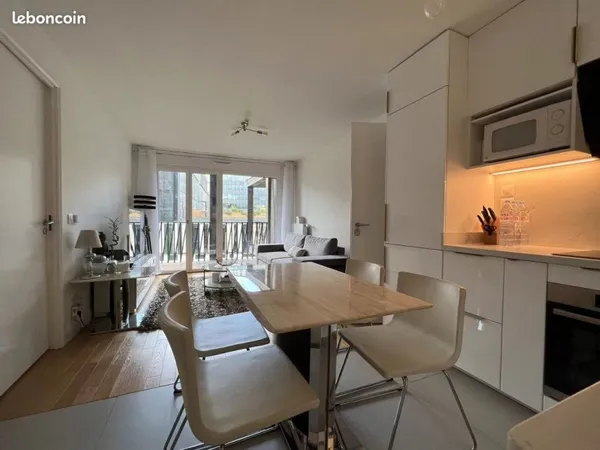 [LOCATION MEUBLÉE PARIS 13] - Appartement 2 pièces - Avec Terrasse - 2 min des transports
