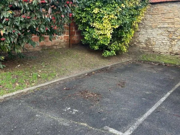 Parking 11 m²