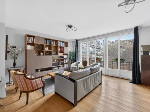 APPARTEMENT TRAVERSANT 4 CHAMBRES