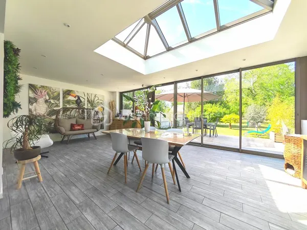Maison 8 pièces 140 m²