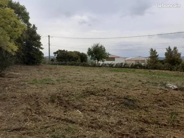 Terrain constructible viabilisé - Les Rives (34520)