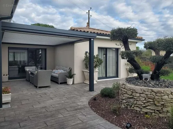 Maison moderne de plain-pied - 160 m² - 4 chambres - Anais (1656