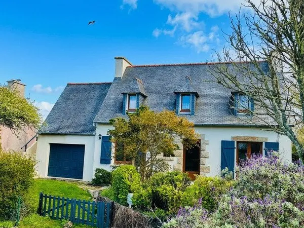 Morgat : Charme et Douceur de Vivre entre Plage et Bois du Kador
