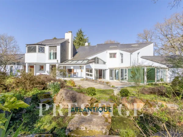 CARQUEFOU - LE HOUSSEAU - VILLA D'ARCHITECTE 347 M2 - MAGNIFIQU
