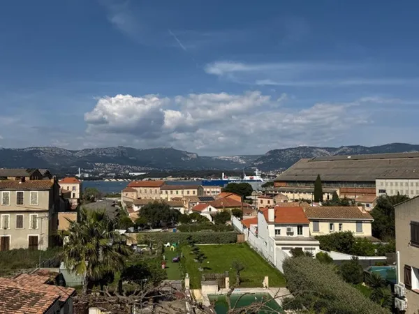 Maison de ville à rénover avec vue mer - La Seyne-sur-Mer