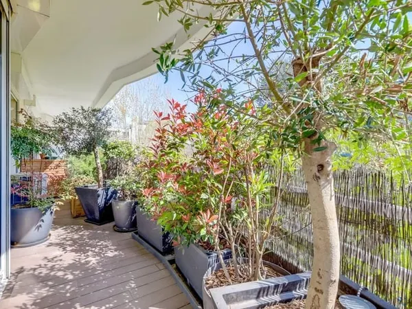 NEUILLY-SUR-SEINE - PARMENTIER - 5 PIECES - 3 CHAMBRES - TERRASSE- PARKING