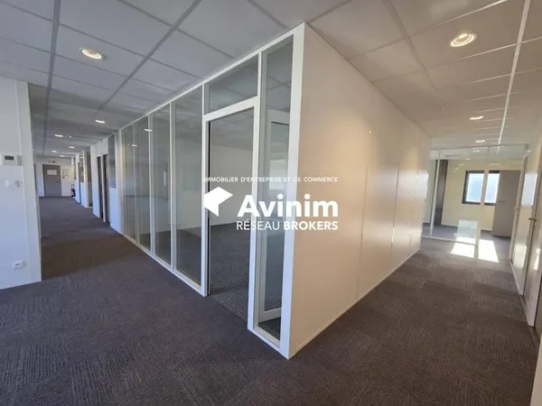 Bureaux 447 m²