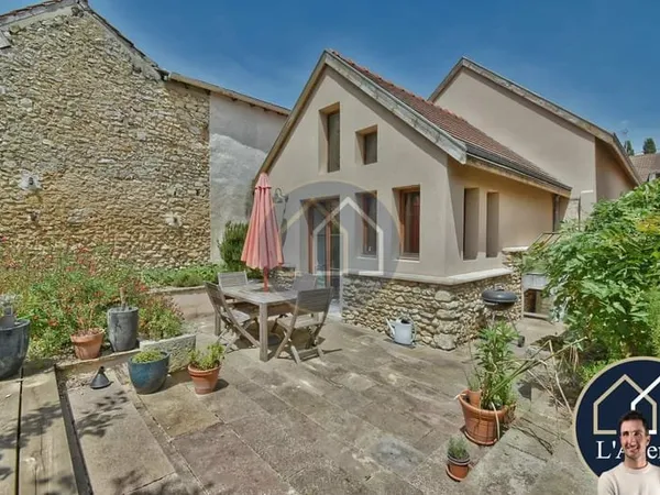 MAISON D'ARCHITECTE DE 115m2, 4 CHAMBRES, JARDIN EXPOSE SUD, GARAGE
