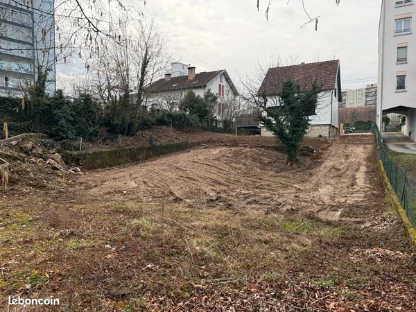 Terrain constructible