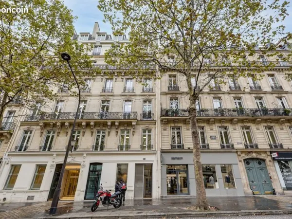 Bureaux 234 m²