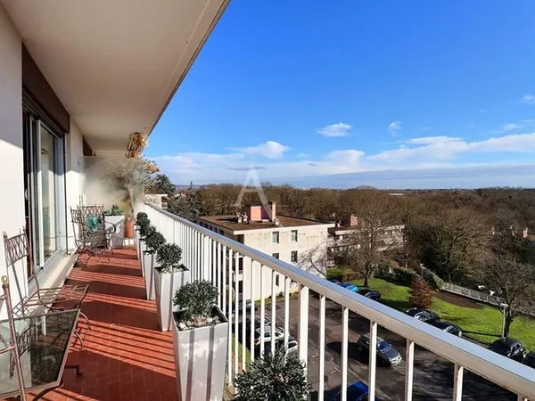 Dernier étage avec Vue Exceptionnelle Le Mesnil-Le-Roi 4 pièce(s) 101 m2