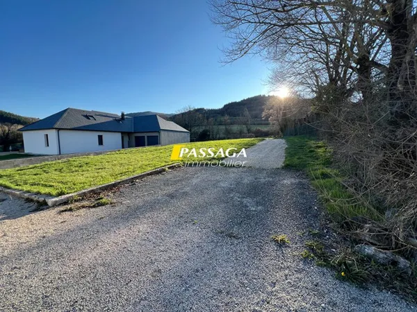 Terrain 986 m²
