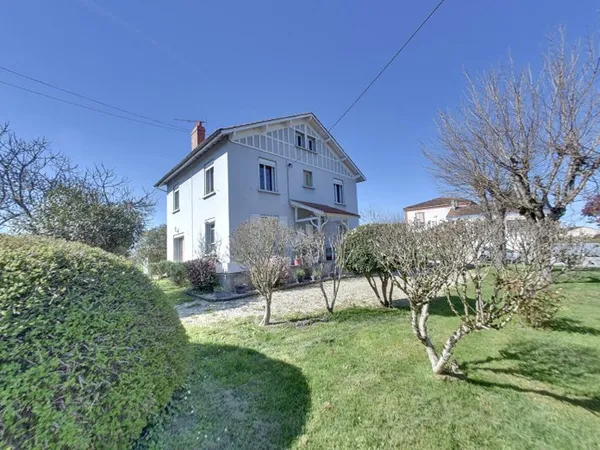 Maison MONTAUBAN Année 30 5 pièce(s) 156 m2