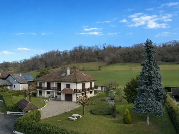 Maison de luxe 11 pièces 240 m²
