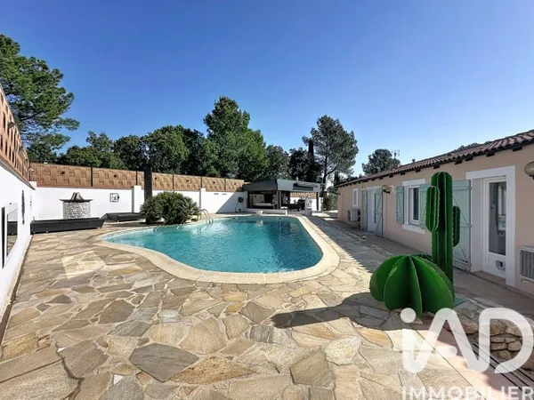 Maison 8 pièces 194 m²