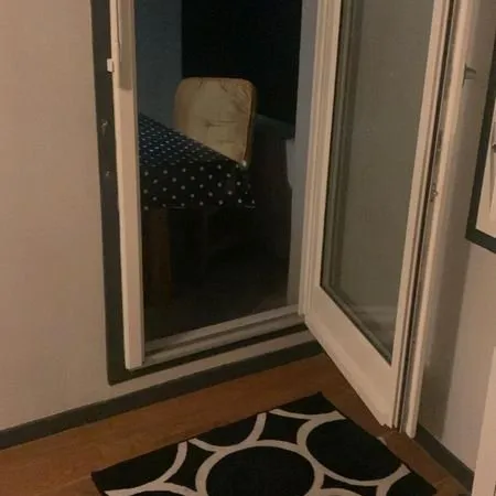 Grand Appartement meublé et super bien placé dans résidence sécurisée avec toutes charges comprises
