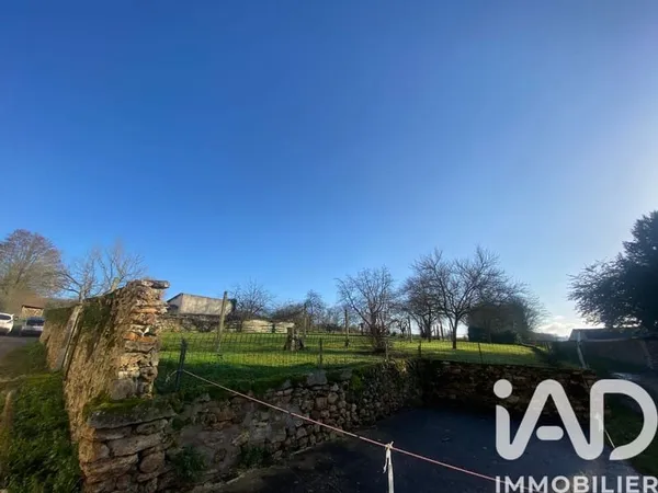 Terrain 777 m²