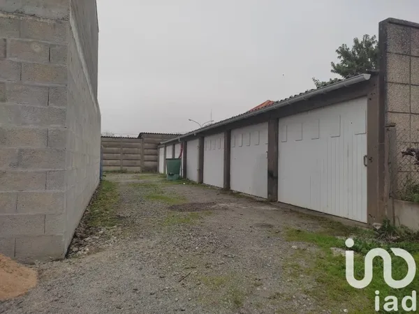 Terrain 260 m²