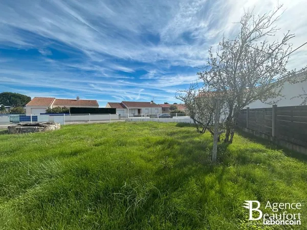 Terrain 240 m² GIVRAND
