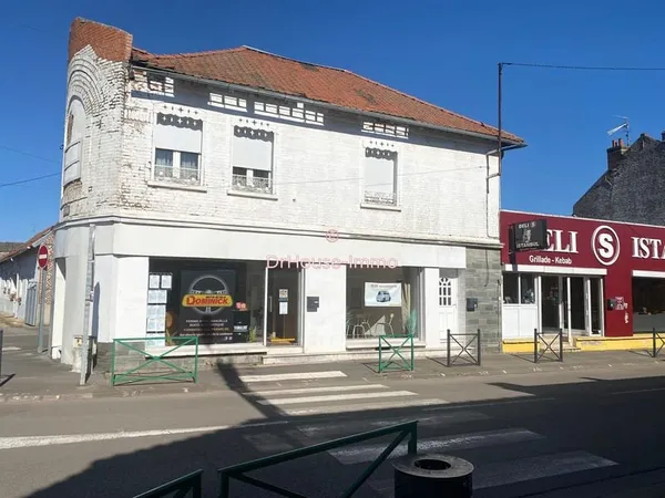 À Vendre - Immeuble de Rapport - Appartement rénové + Local commercial loué - LALLAING