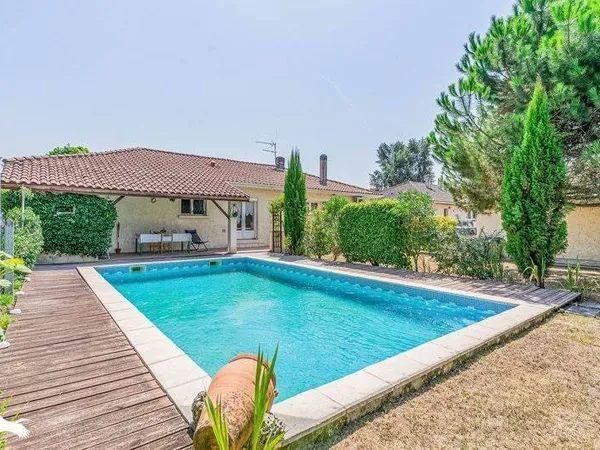 Maison de plain-pied 5 pièces 124 m²