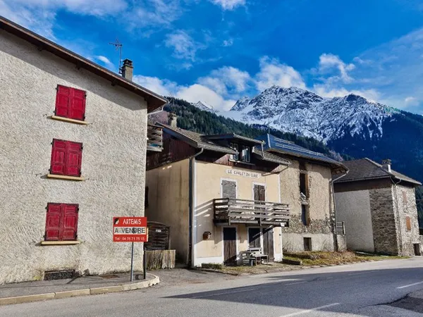 PRIX EN BAISSE Maison de Hameau à quelques Km de la station Ski du PLeynet